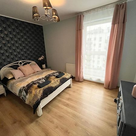 Oldtown Retro Apartment By Marina With Balcony For 6 People Gdansk Bagian luar foto